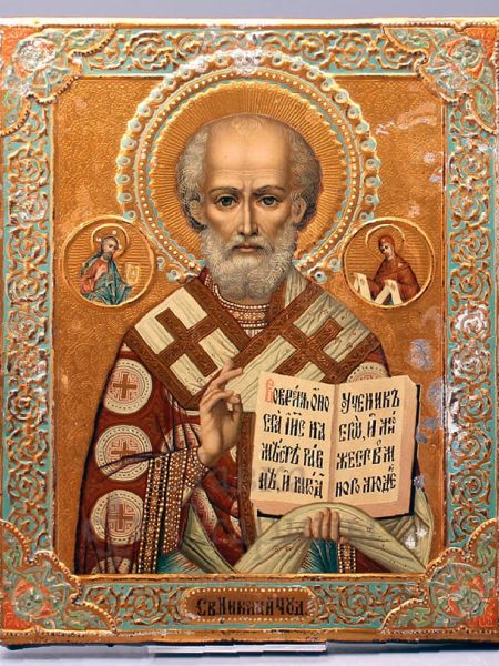 Иконы в серебряной оправе